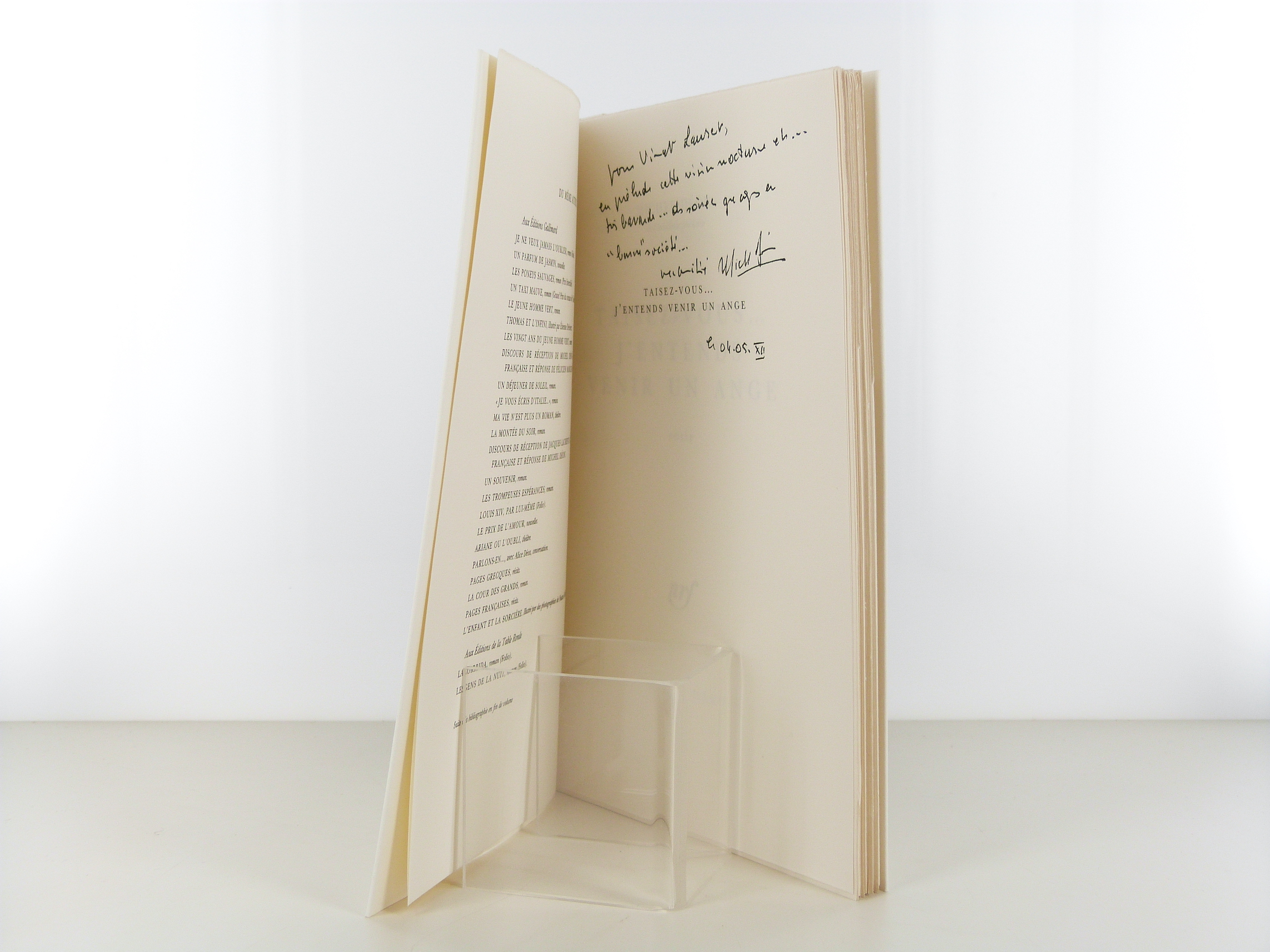 Taisez-vous, j'entends venir un ange