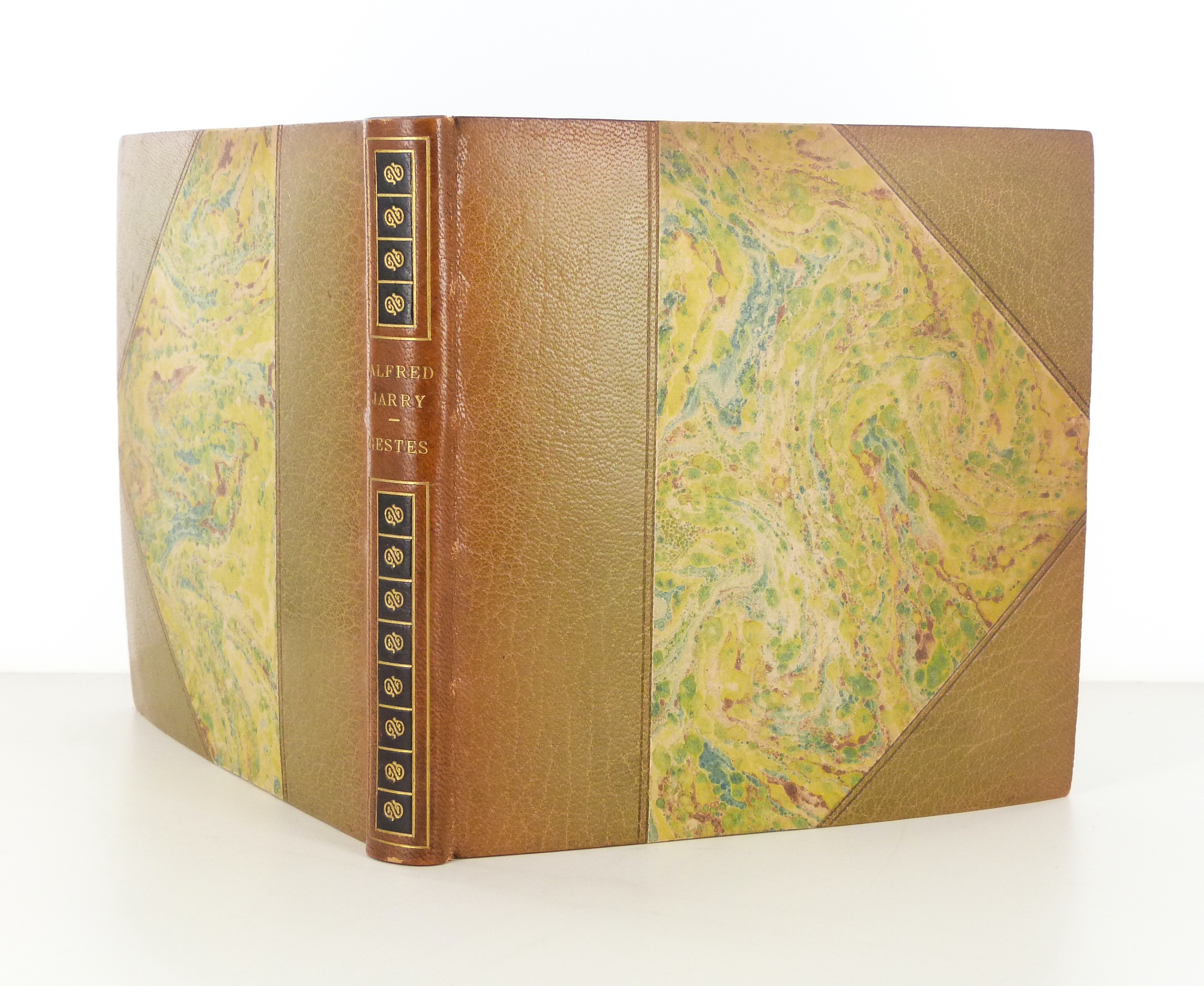 GESTES suivis des paralipomènes d'Ubu