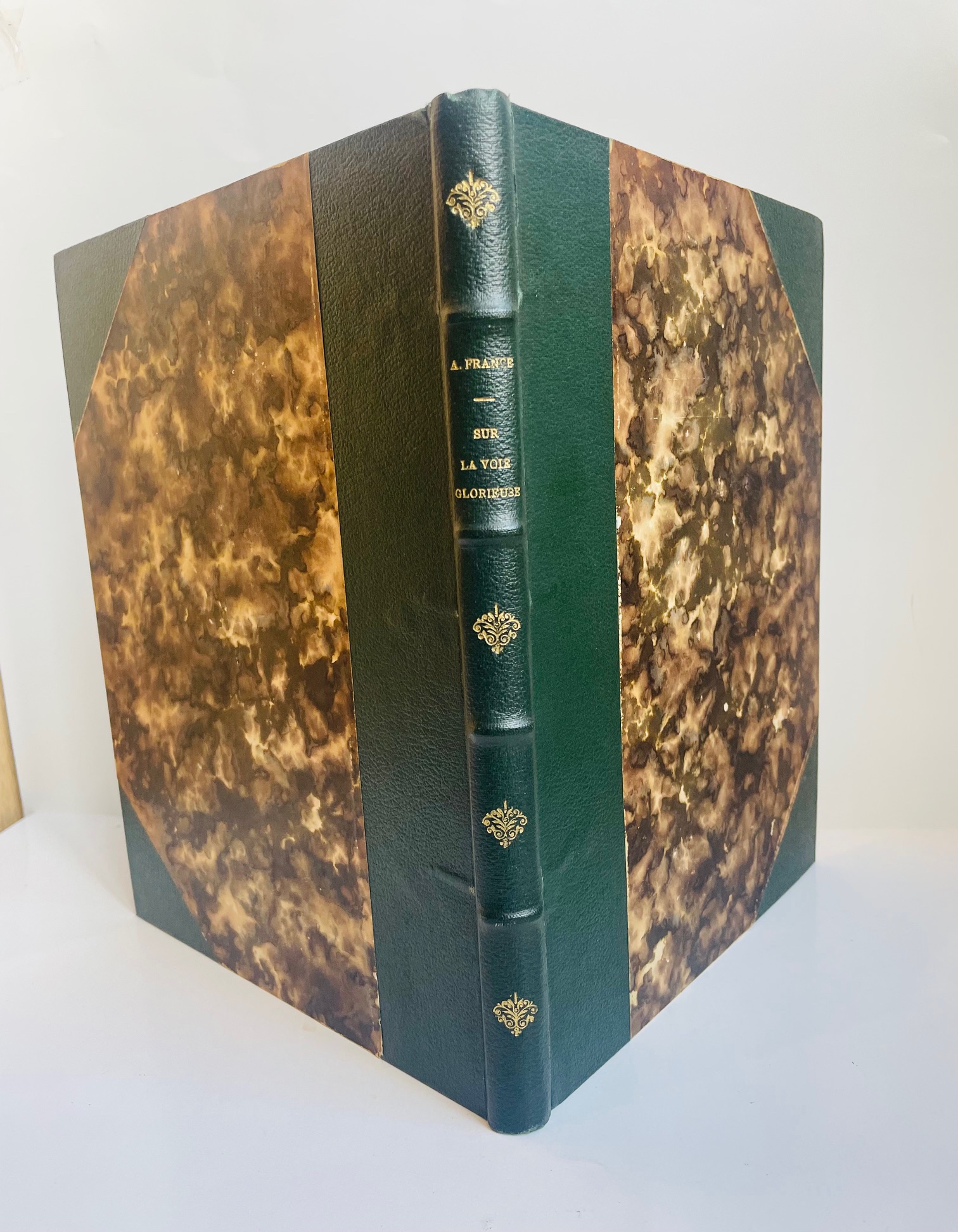 Sur la Voie Glorieuse